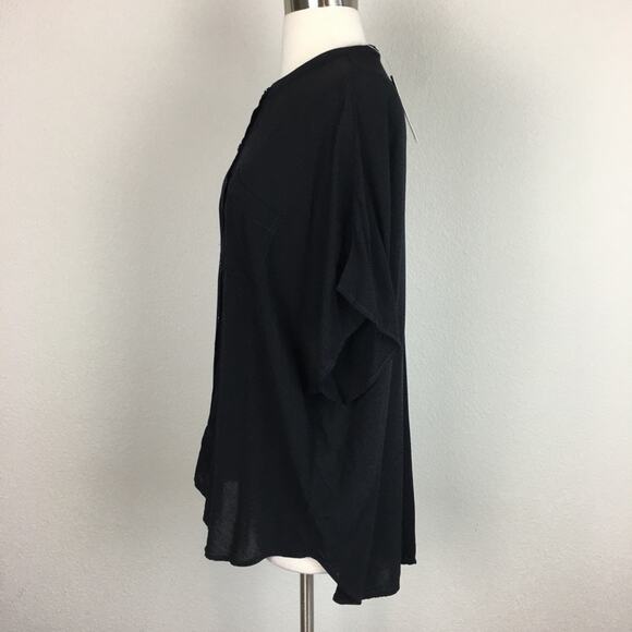 Splendid Black Cut Out Back  Button Down  Short Sleeve NWT Top Medium - Picture 4 of 8